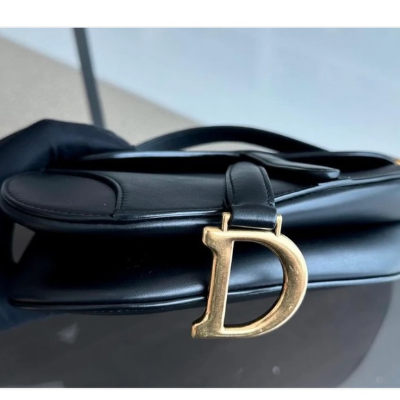 Christian Dior Saddle Smooth Calfskin Black GHW Shoulder Bag (Mini) - Picture 6 of 9